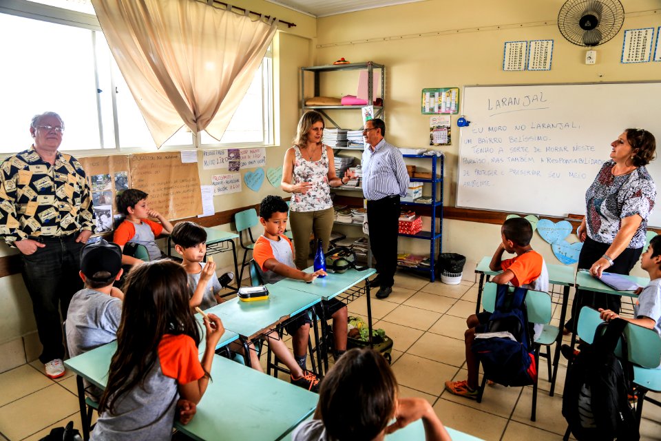 13.12.2017 - Prefeita Paula Mascarenhas durante entrega de laboratório Khan Academy na EMEF Dom Francisco de Campos Barreto