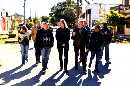 23.05.2018 - Prefeita Paula Mascarenhas e o vice Idemar Barz durante vistoria das obras nas ruas Afonso Pena, Paulo Guilayn e Santo Michelon no Fragata - Foto: Gustavo Vara