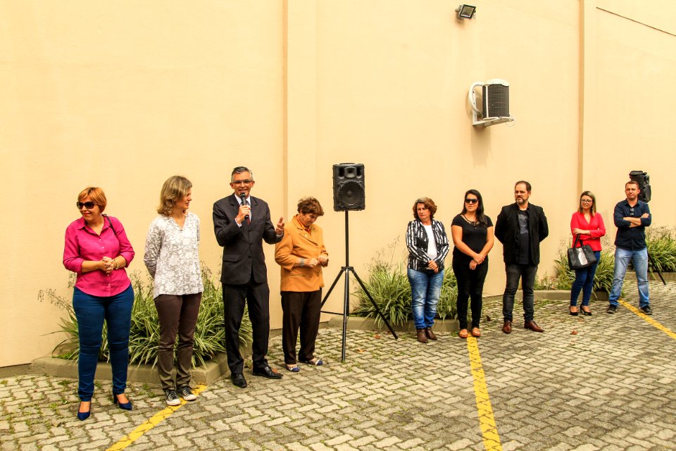 26.10.2017 - Prefeita Paula Mascarenhas noLançamento do NEP do SAMU, CURSOS DE URGÊNCIA E EMERGÊNCIA PARA TODAS AS UBS DO MEIO RURAL E descerramento de uma placa para o Instituto Educacional Dimensão