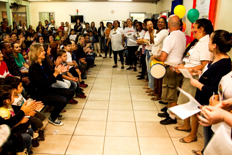 20.10.2018 - Prefeita Paula Mascarenhas participa da festa de aniversário da EMEF Mário Quintana, na Guabiroba - Foto: Gustavo Vara