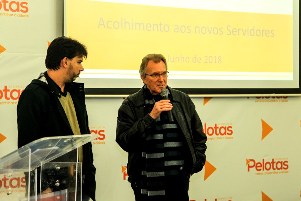 18.06.2018 - Prefeito em exercício Idemar Barz na acolhida aos novos servidores - Foto: Gustavo Vara