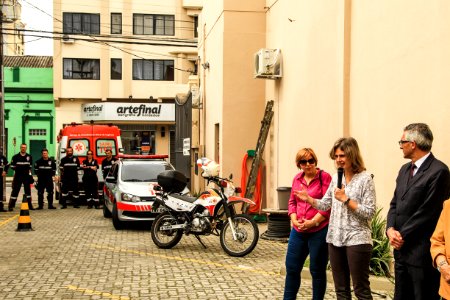 26.10.2017 - Prefeita Paula Mascarenhas noLançamento do NEP do SAMU, CURSOS DE URGÊNCIA E EMERGÊNCIA PARA TODAS AS UBS DO MEIO RURAL E descerramento de uma placa para o Instituto Educacional Dimensão