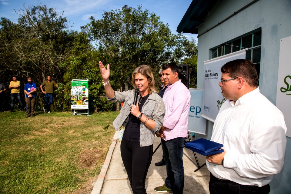 22.10.2018 - Prefeita Paula Mascarenhas durante cerimônia de 50 anos da Barragem Santa Bárbara - Foto: Gustavo Vara