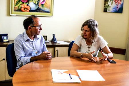 17.01.2018 - Prefeita Paula Mascarenhas na adesão da maternidade da Santa Casa de Misericórdia ao Pacto Pelotas Pela Paz