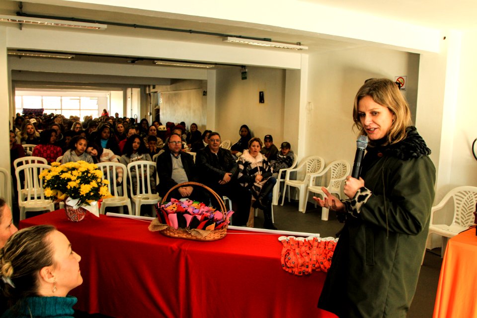 26.06.2018 - Prefeita Paula Mascarenhas no segundo encontro de alunos do Construindo Saberes - Foto: Gustavo Vara
