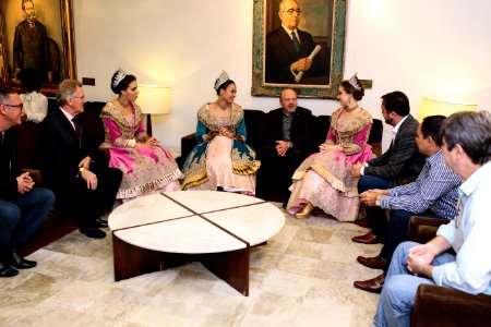 16.05.2018 - Vice prefeito Idemar Barz realiza entrega do Convite da Fenadoce 2018 com a Corte e CDL para o Governador do RS e Deputados Estaduais - Foto: Gustavo Mansur