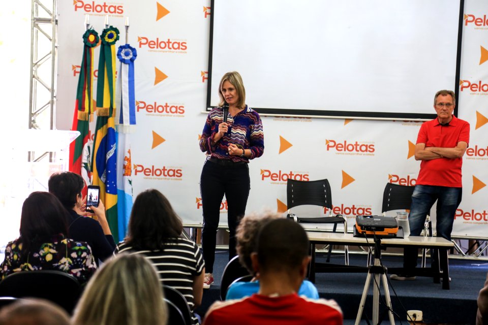 07.03.2018 - Prefeita Paula Mascarenhas e o vice Idemar Barz durante acolhida aos novos servidores públicos- Foto: Gustavo Vara