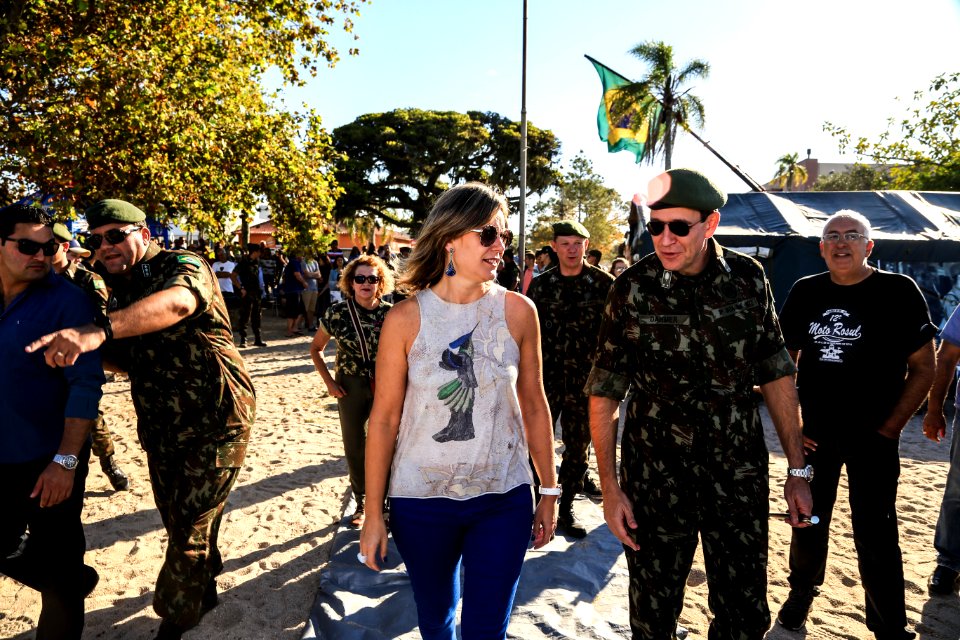 18.04.2018 - Apresentação da Esquadrilha da Fumaça em comemoração aos 100 anos do 9ª Batalhão de Infantaria Motorizada em Pelotas e pela passagem do Dia do Exército - Foto: Gustavo Vara