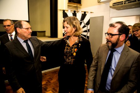 06.12.2018 - Prefeita Paula Mascarenhas recebe a medalha Tiradentes no Palácio da Policia em Porto Alegre - Foto: Gustavo Vara