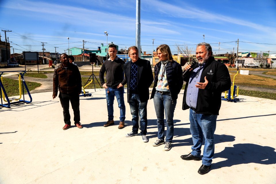 28.08.2018 - Prefeita Paula Mascarenhas e o vice Idemar Barz durante entrega da praça do Navegantes - Foto: Gustavo Vara