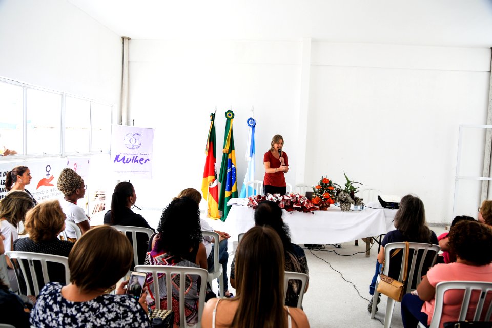 06.03.2018 -Prefeita Paula Mascarenhas  durante abertura da semana da Mulher no CEU Dunas - Foto: Gustavo Vara