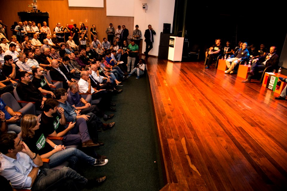 20.04.2018 - Painel: Duplicação BR 116 Urgente - Foto: Gustavo Vara