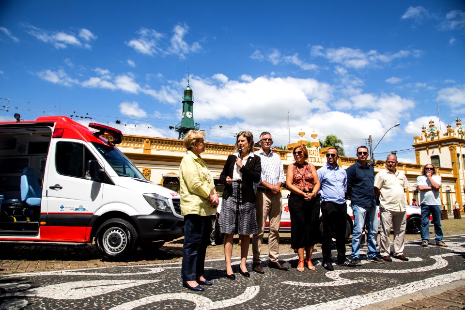 12.02.2018 - Prefeita Paula Mascarenhas durante entrega de ambulâncias do SAMU com a Senadora Ana Amélia Lemos - Foto: Gustavo Vara