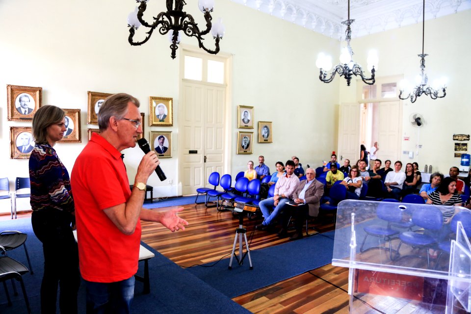 07.03.2018 - Prefeita Paula Mascarenhas e o vice Idemar Barz durante acolhida aos novos servidores públicos- Foto: Gustavo Vara
