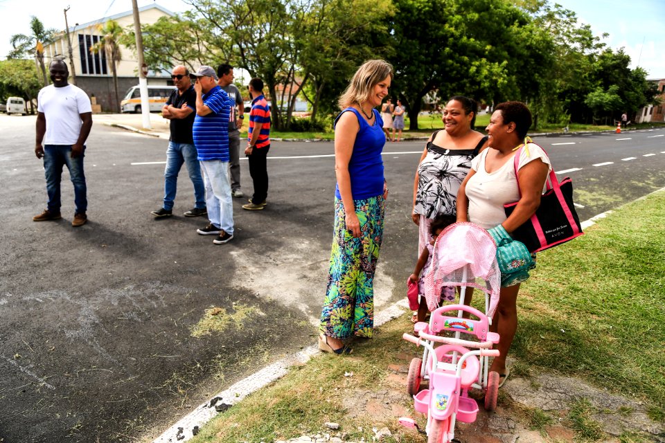 05.02.2018 - Prefeita Paula Mascarenhas durante entrega da rua Xavier Ferreira