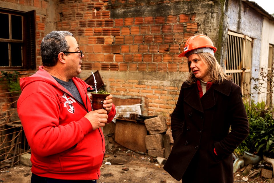 04.07.2018 - Prefeita Paula Mascarenhas e o vice Idemar Barz em visita às obras do Sanep - Foto: Gustavo Vara