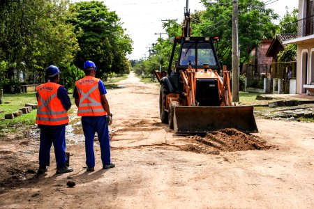 24.10.2017 - Ações do Sanep no bairro Laranjal