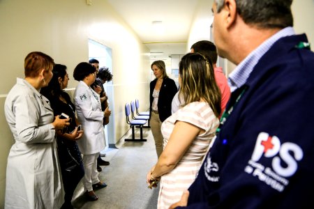 08.03.2018 - Prefeita Paula Mascarenhas visita à ala pediátrica do Pronto Socorro após reforma - Foto: Gustavo Vara