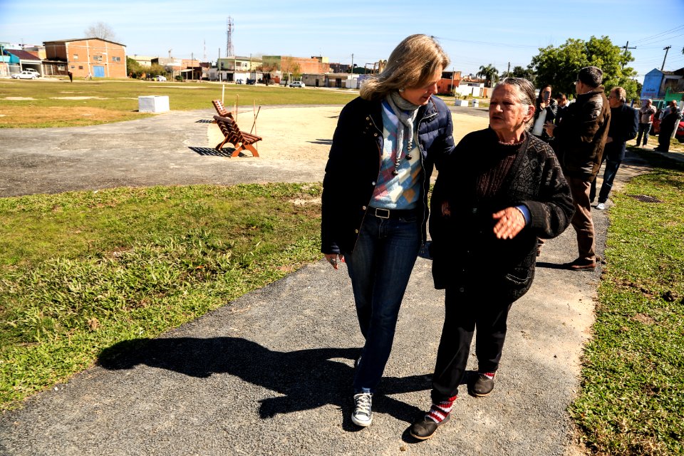 28.08.2018 - Prefeita Paula Mascarenhas e o vice Idemar Barz durante entrega da praça do Navegantes - Foto: Gustavo Vara