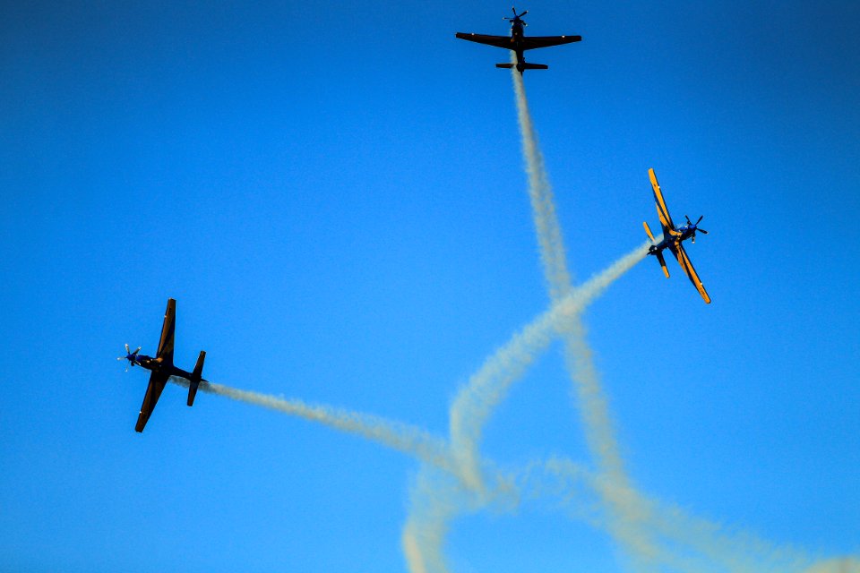 18.04.2018 - Apresentação da Esquadrilha da Fumaça em comemoração aos 100 anos do 9ª Batalhão de Infantaria Motorizada em Pelotas e pela passagem do Dia do Exército - Foto: Gustavo Vara