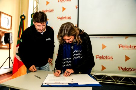 03.07.2018 - Prefeita Paula Mascarenhas durante reunião do Cip com assinatura das Cipaves com diretores da rede municipais e assinaturas de adesões ao Pacto Pelotas Pela Paz  Foto: Gustavo Vara