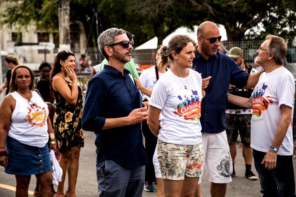 10.02.2018 - Prefeita Paula Mascarenhas e o vice Idemar Barz durante o primeiro dia do Carnaval 2018 - Foto: Gustavo Vara