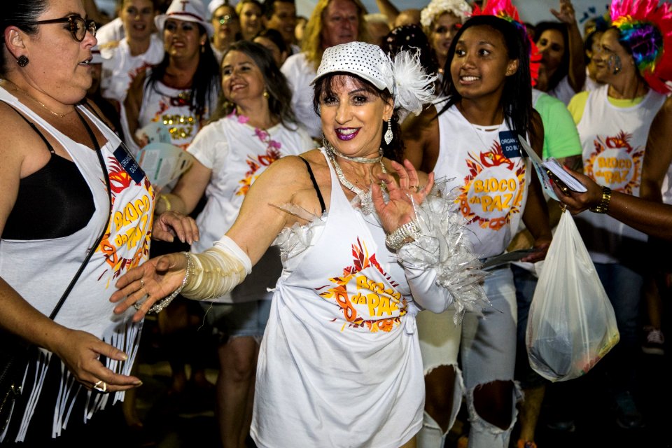 12.02.2018 - Bloco da Paz desfila na Passarela do Samba no Porto de Pelotas - Foto: Gustavo Vara