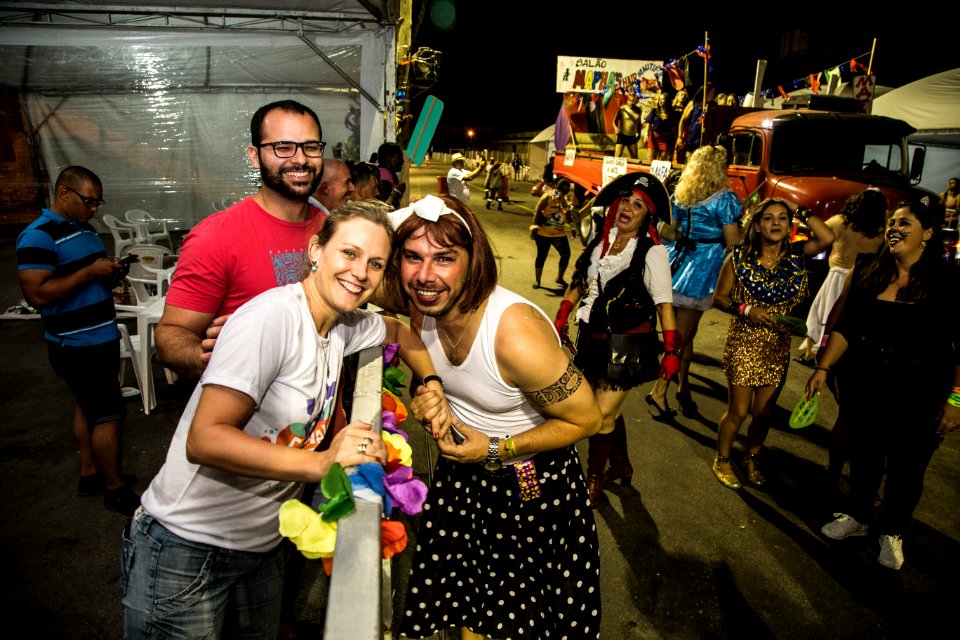 10.02.2018 - Prefeita Paula Mascarenhas e o vice Idemar Barz durante o primeiro dia do Carnaval 2018 - Foto: Gustavo Vara