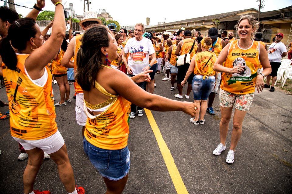 10.02.2018 - Prefeita Paula Mascarenhas e o vice Idemar Barz durante o primeiro dia do Carnaval 2018 - Foto: Gustavo Vara