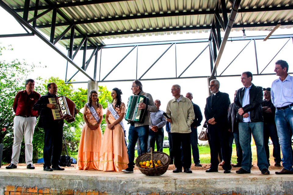 25.11.2017 - Prefeito em exercício Idemar Barz na abertura da Colheita do Pêssego 2017