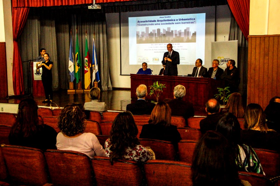 22.11.2017 - Abertura do Fórum de Acessibilidade Urbana e Arquitetônica no Auditório da Ucpel