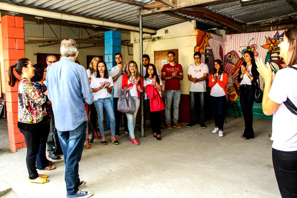 24.11.2017 - Prefeito em exercício Idemar Barz na Inauguração do cantinho de convivência da Escola Municipal Ferreira Viana