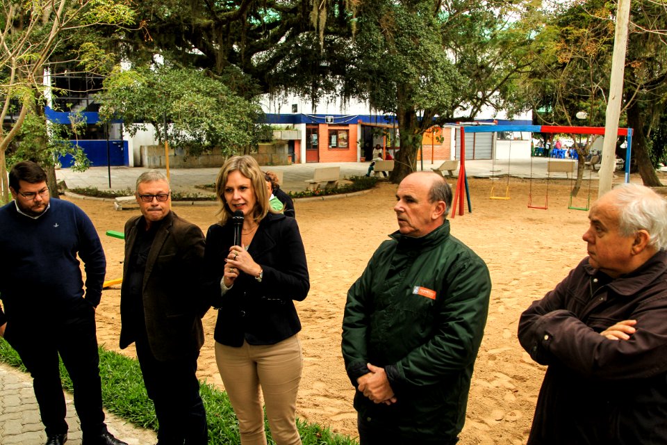 17.05.2018 - Prefeita Paula Mascarenhas  durante entrega da praça São Jerônimo,   atrás do Shopping Mar de Dentro e entrega de obras Ilha Bela e São Conrado - Laranjal- Foto: Gustavo Vara