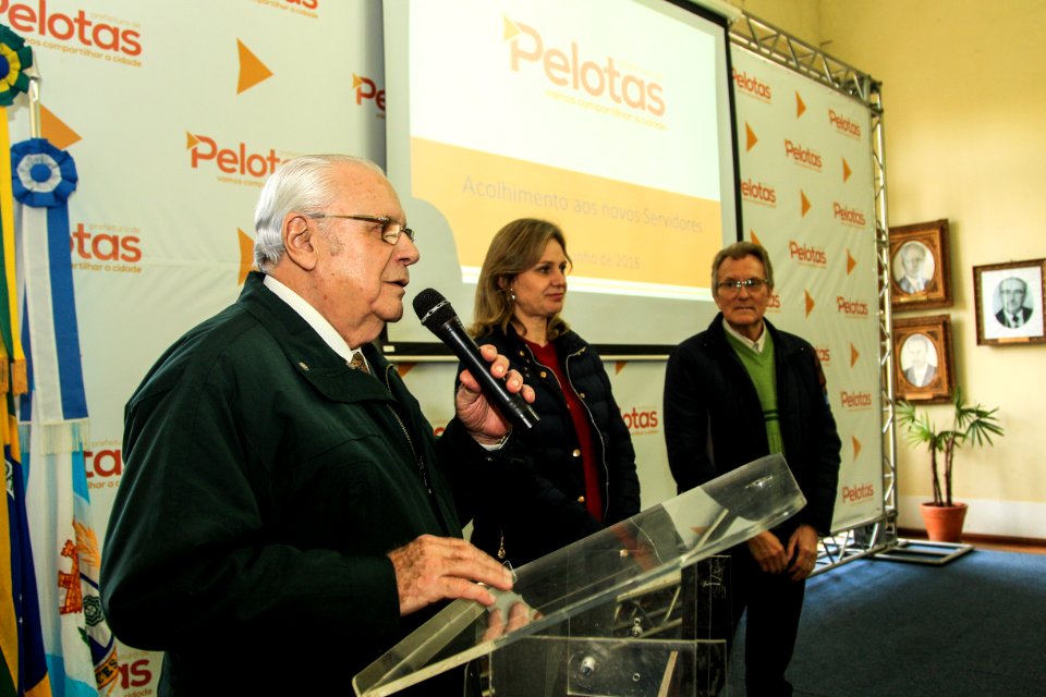 20.06.2018 - Prefeita Paula Mascarenhas e o vice Idemar Barz  durante acolhida aos novos servidores - Foto: Gustavo Vara