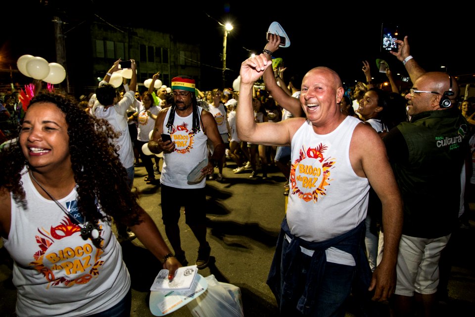12.02.2018 - Bloco da Paz desfila na Passarela do Samba no Porto de Pelotas - Foto: Gustavo Vara