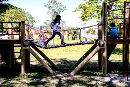 22.11.2017 - Novos bancos e brinquedos no Parque Baronesa