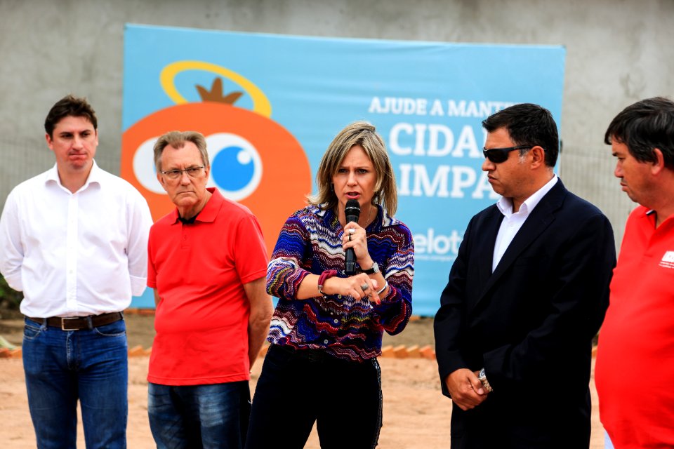07.03.2018 - Prefeita Paula Mascarenhas e o vice Idemar Barz realizam a entrega do Ecoponto Laranjal - Foto: Gustavo Vara