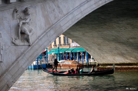 Ponte Gondola Venezia photo