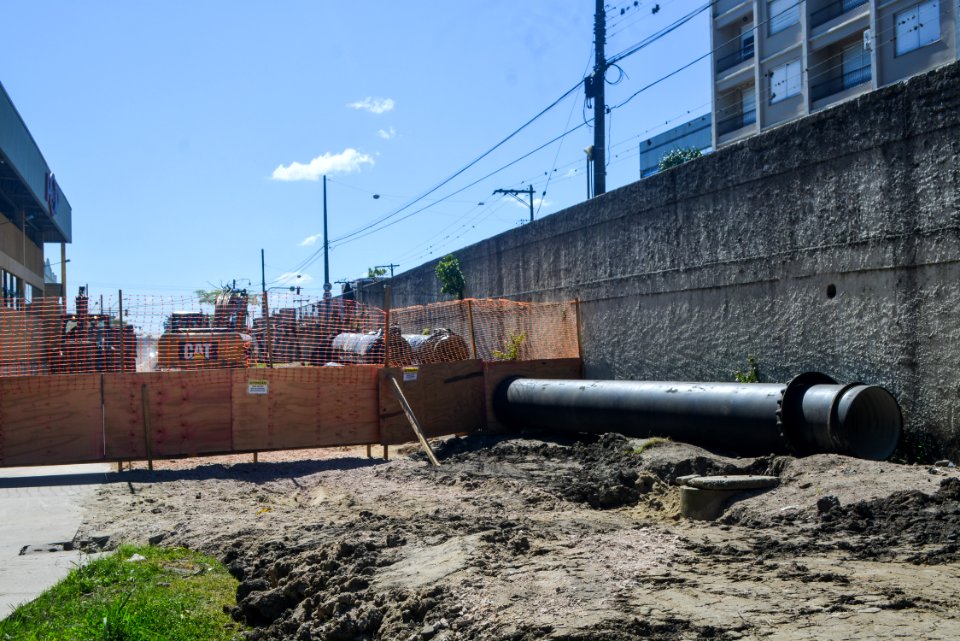 01.11.2017 - Obras da ETA São Gonçalo na rua Marechal Floriano
