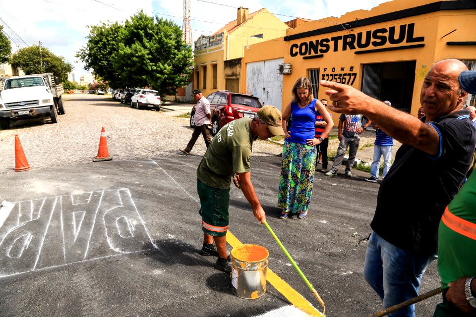 05.02.2018 - Prefeita Paula Mascarenhas durante entrega da rua Xavier Ferreira