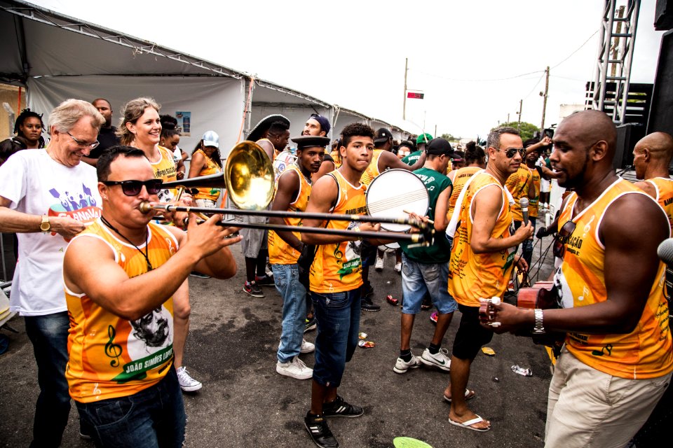 10.02.2018 - Prefeita Paula Mascarenhas e o vice Idemar Barz durante o primeiro dia do Carnaval 2018 - Foto: Gustavo Vara
