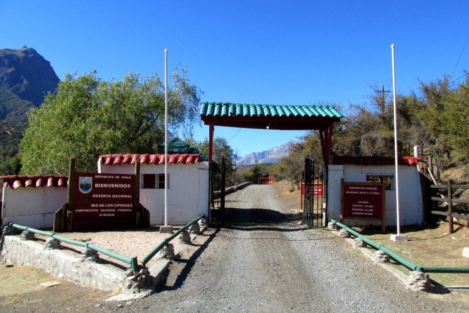 Entrada - Reserva Nacional Río de los Cipreses