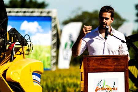 22.02.2019 - Prefeita Paula Mascarenhas e o Governador do Rio Grande do Sul, Eduardo Leite realizam a abertura oficial da 29ª Colheita do Arroz - Foto: Gustavo Vara