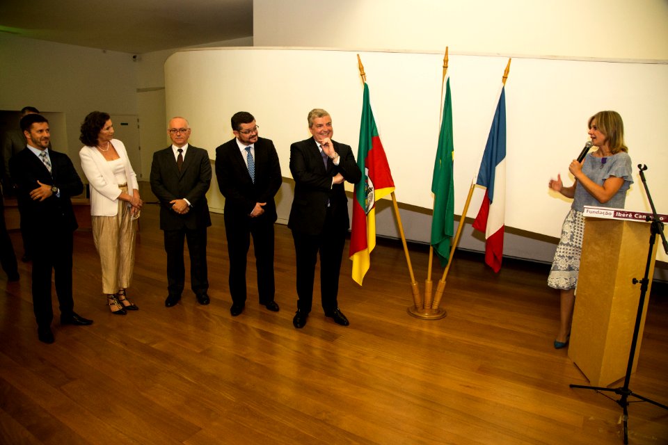 28.02.2018 - Porto Alegre/RS - Prefeita Paula Mascarenhas recebe comenda da Ordem das Palmas Acadêmicas na Fundação Iberê Camargo - Foto: Gustavo Vara