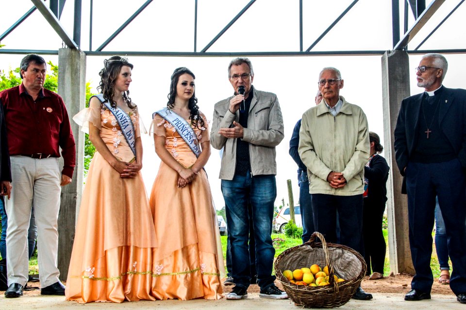 25.11.2017 - Prefeito em exercício Idemar Barz na abertura da Colheita do Pêssego 2017