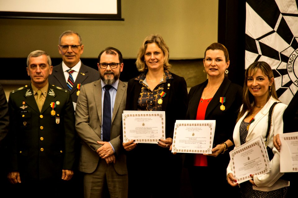 06.12.2018 - Prefeita Paula Mascarenhas recebe a medalha Tiradentes no Palácio da Policia em Porto Alegre - Foto: Gustavo Vara