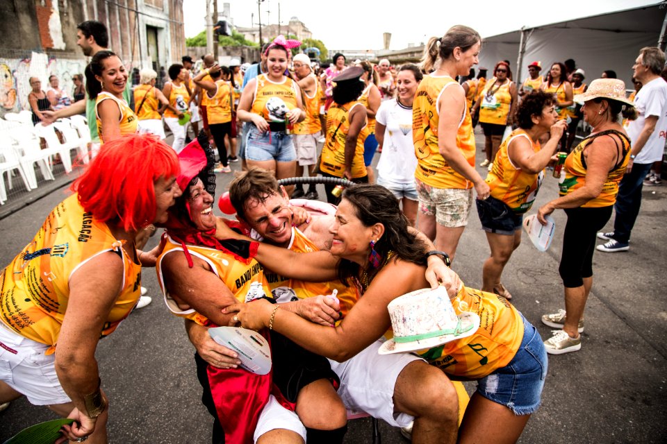 10.02.2018 - Prefeita Paula Mascarenhas e o vice Idemar Barz durante o primeiro dia do Carnaval 2018 - Foto: Gustavo Vara