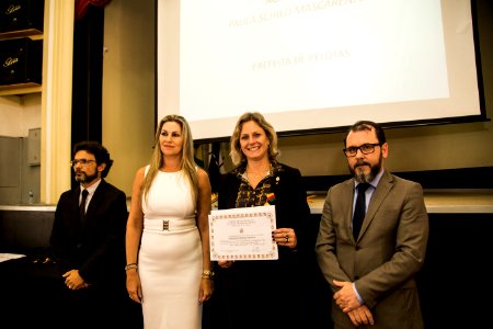 06.12.2018 - Prefeita Paula Mascarenhas recebe a medalha Tiradentes no Palácio da Policia em Porto Alegre - Foto: Gustavo Vara