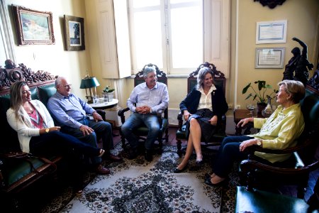 12.02.2018 - Prefeita Paula Mascarenhas durante entrega de ambulâncias do SAMU com a Senadora Ana Amélia Lemos - Foto: Gustavo Vara