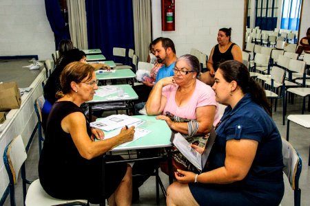 18.01.2018 - Prefeitura inicia cadastro social das famílias para a regularização fundiária do bairro Pestano